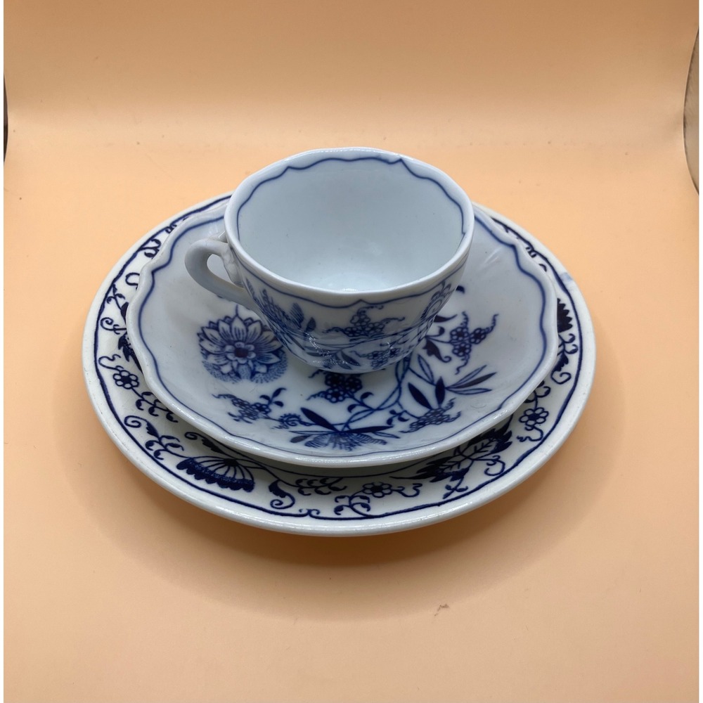 D Czechoslovakia Blue Onion Tea Lot 3pc Cup Saucer Plate Zwiebelmuster